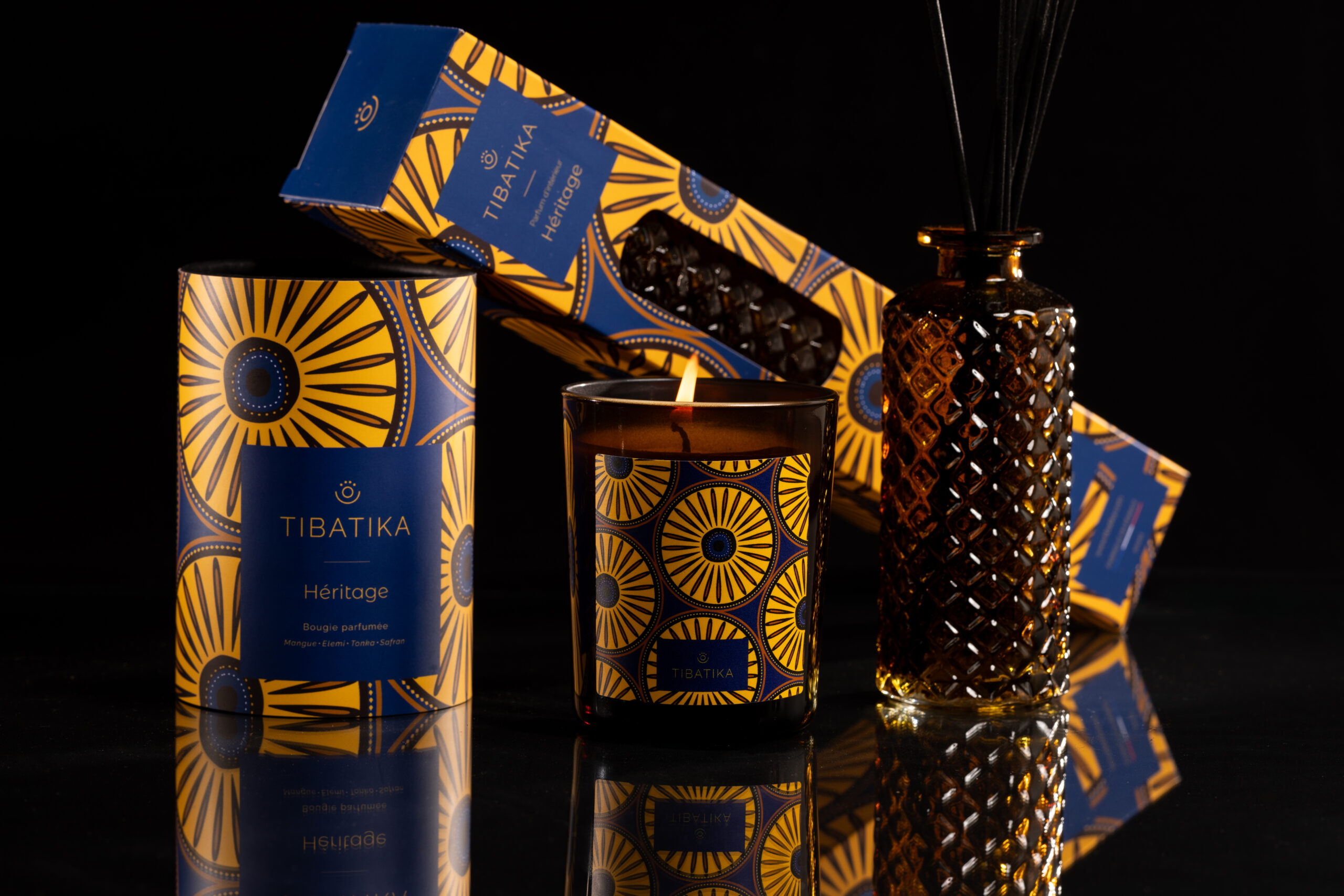 Le Duo Héritage : bougie parfumée artisanale et son bouquet parfumé